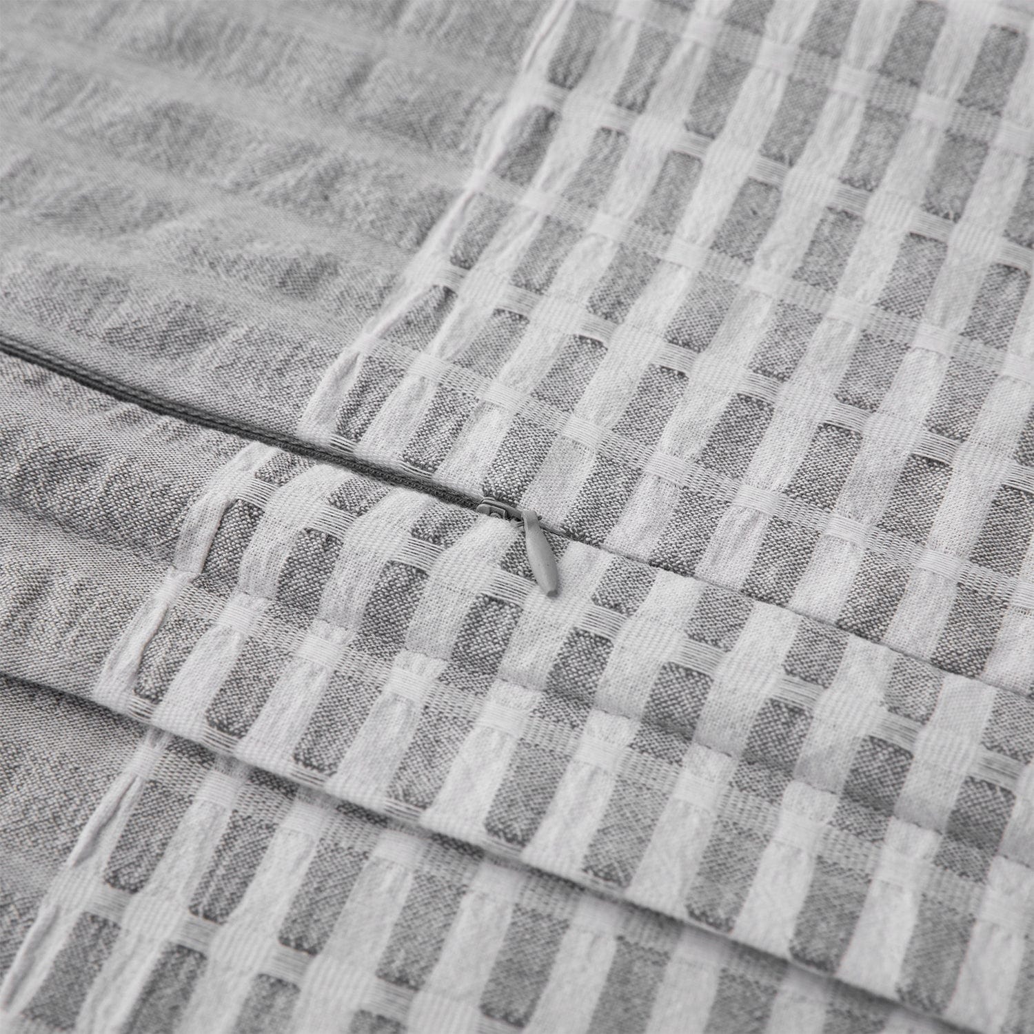 Lane Stripe Bedding Set