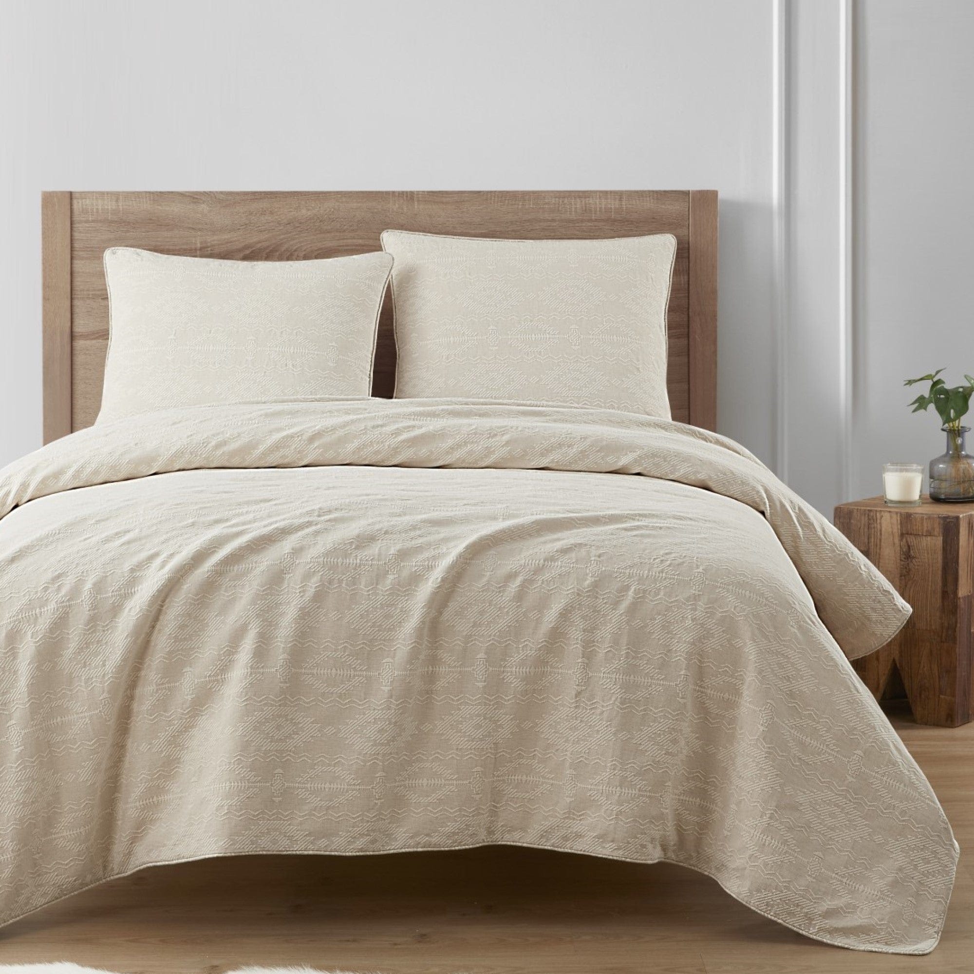 Tempe Matelassé Bedding Set