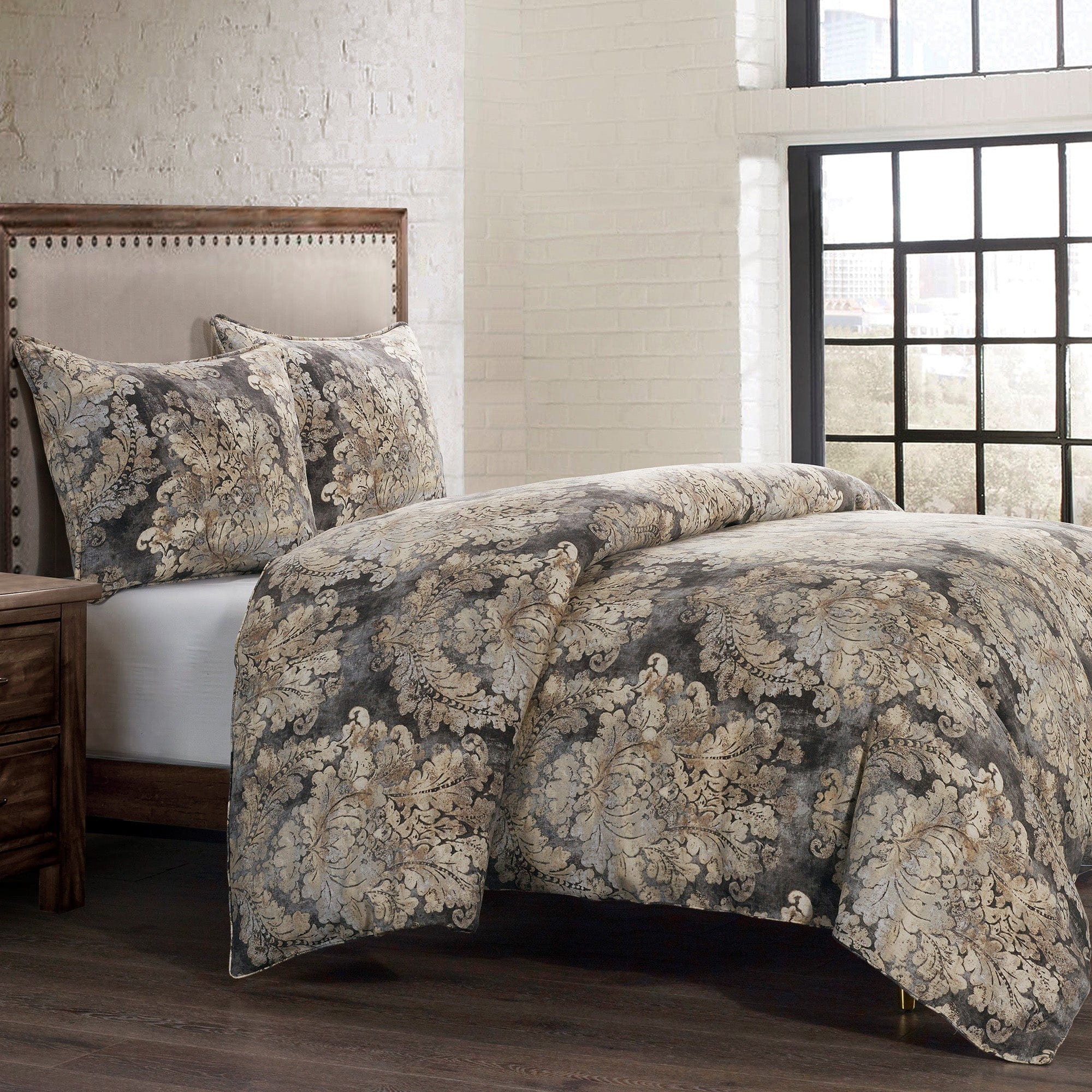 Victoria Damask Bedding Set