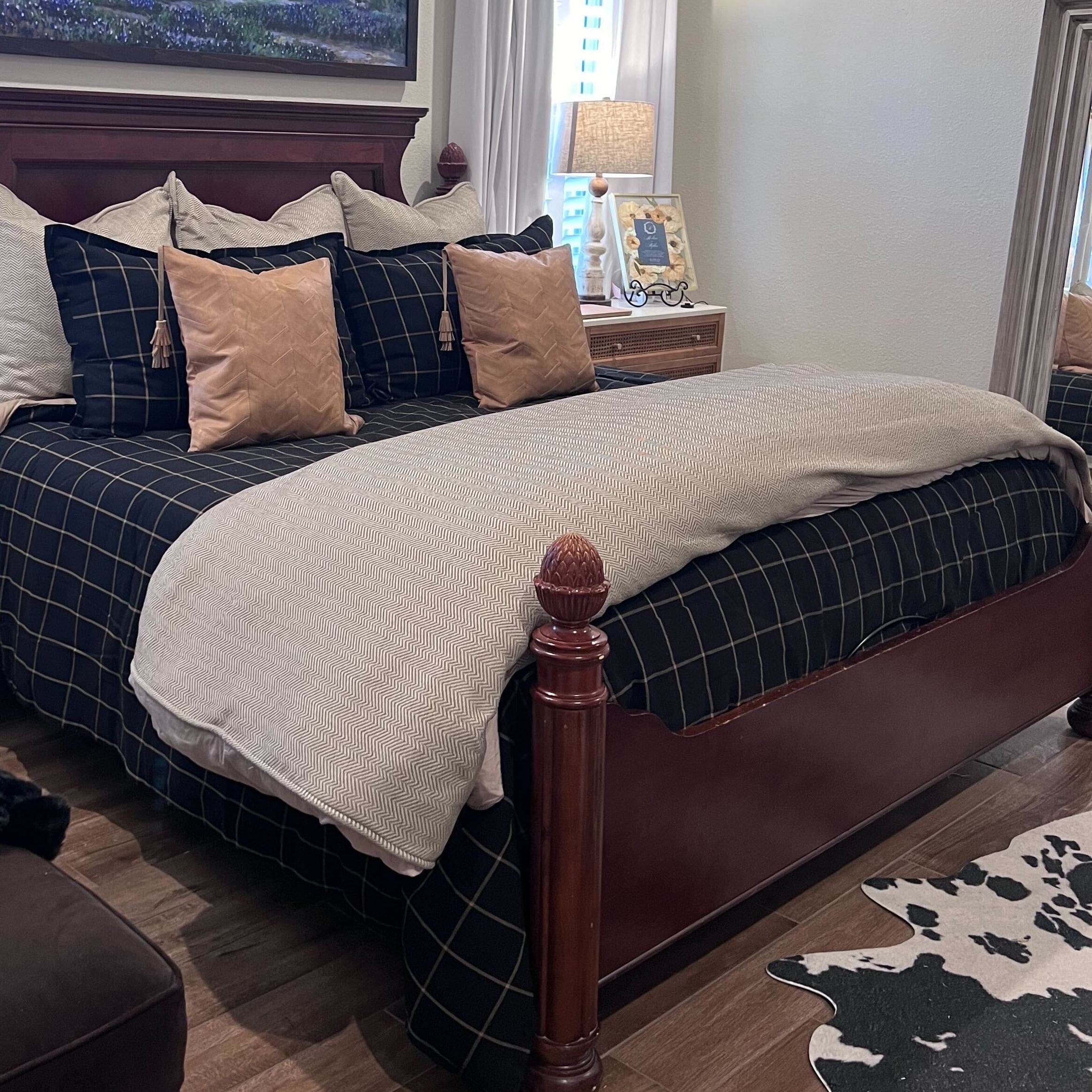 Windowpane Plaid Bedding Set