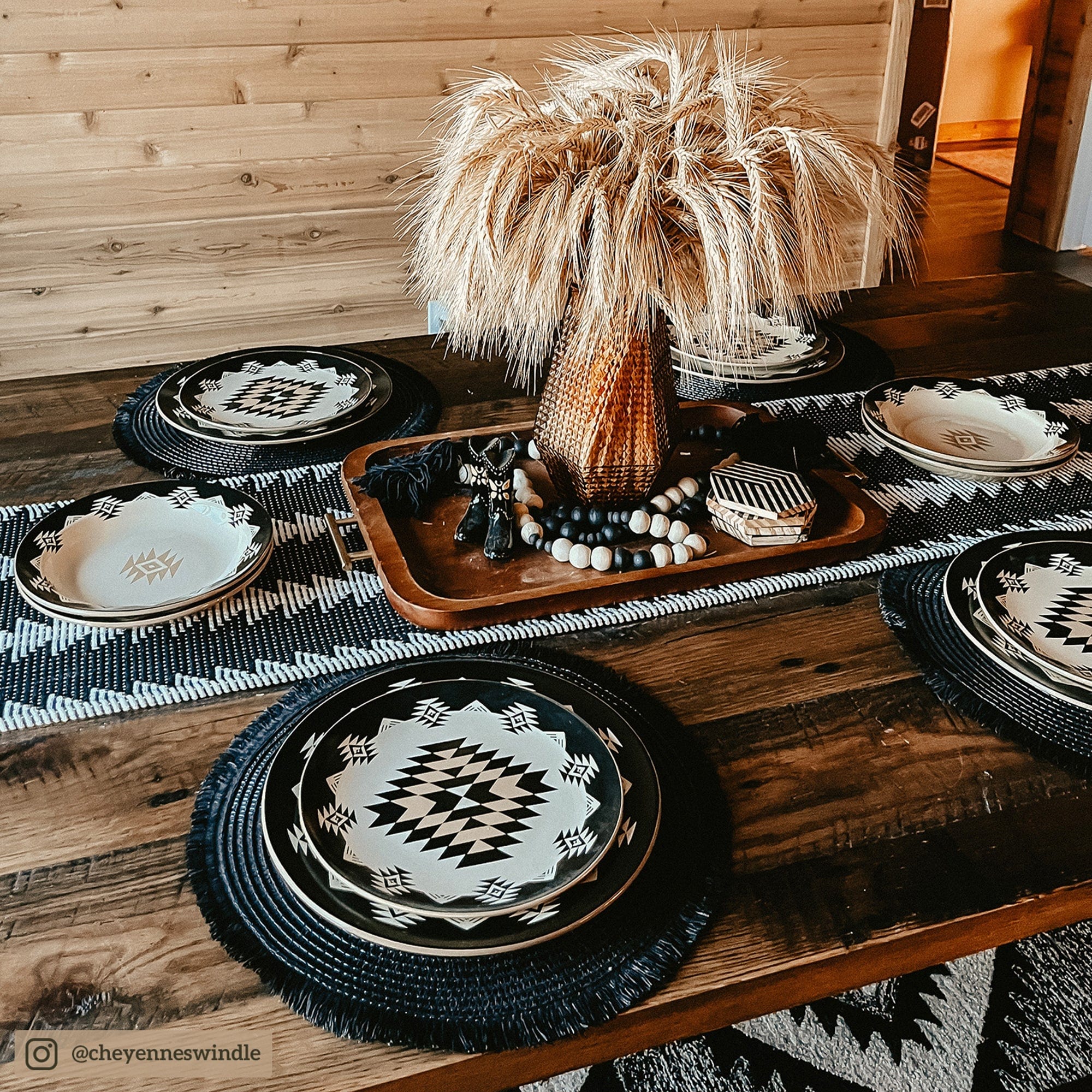 Chalet Aztec 16PC Dinnerware Set