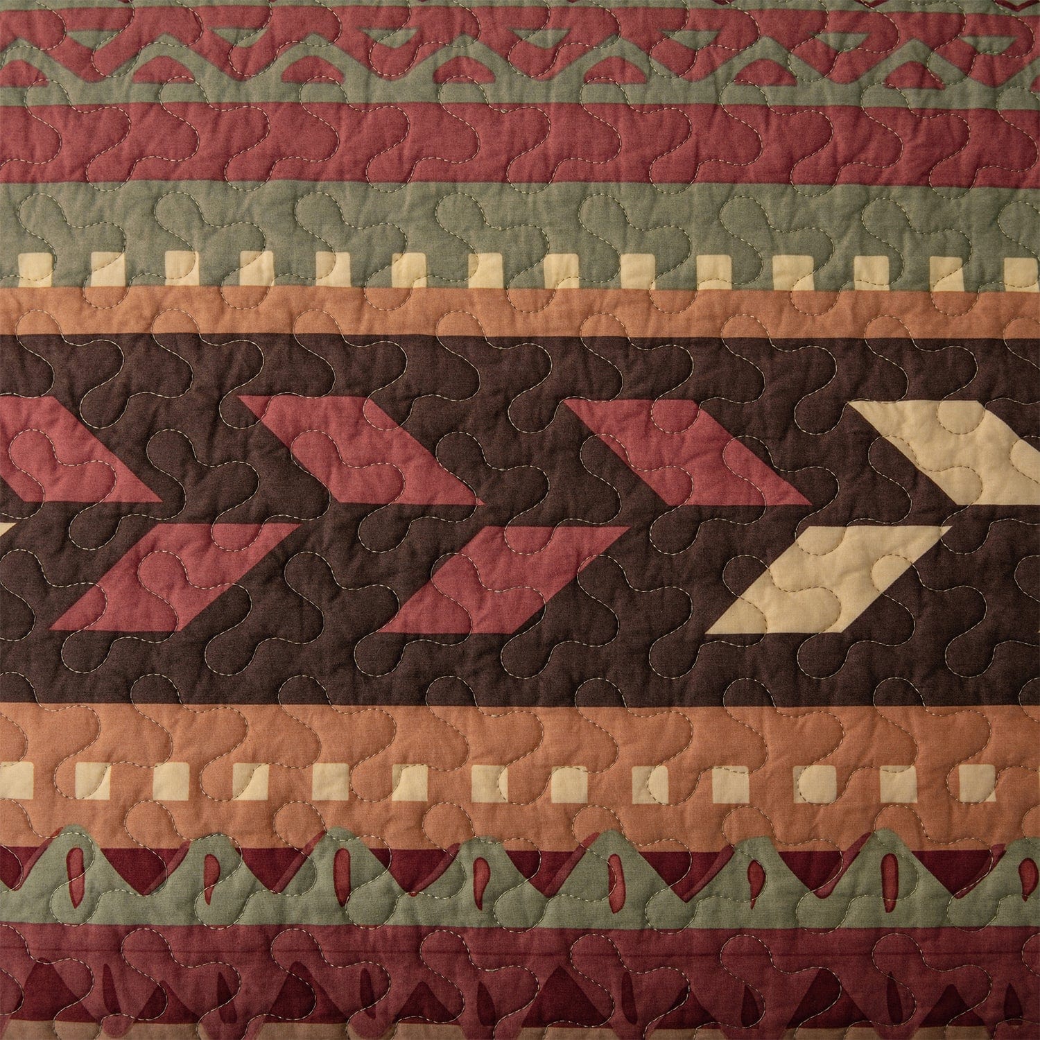 Broken Arrow Reversible Quilt Set