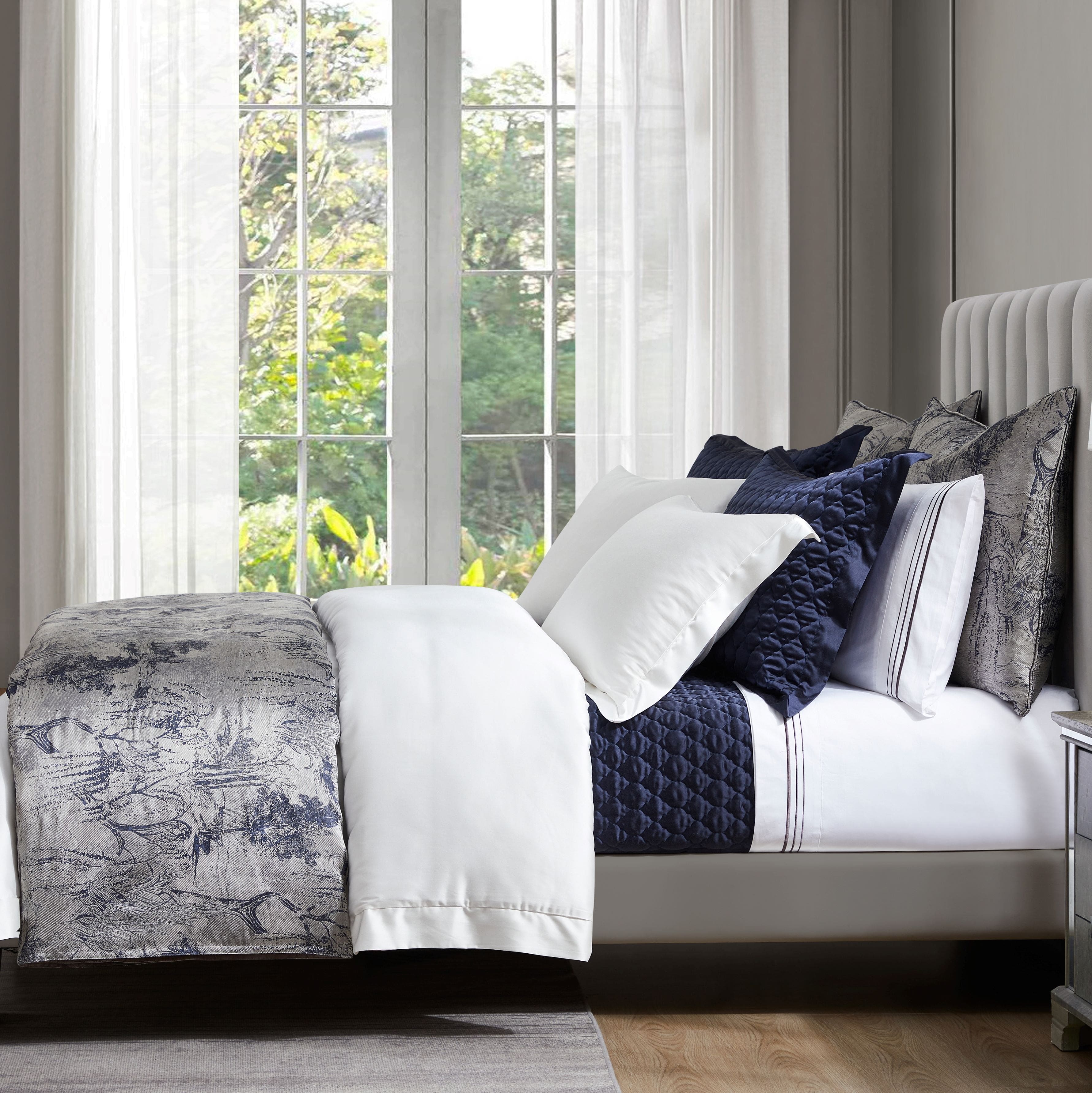 High Shine Satin Quatrefoil Quilt