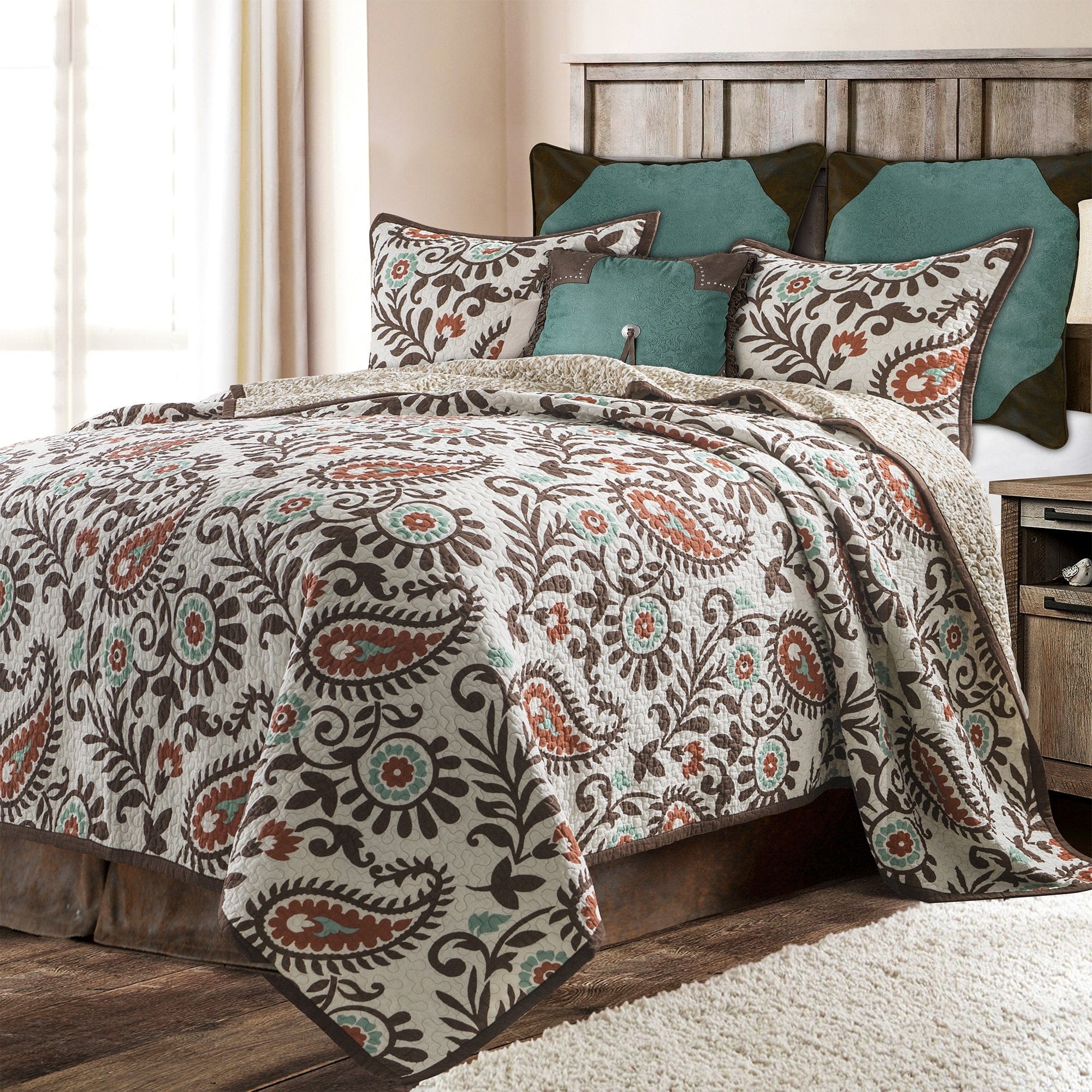 Rebecca Paisley Reversible Quilt Set