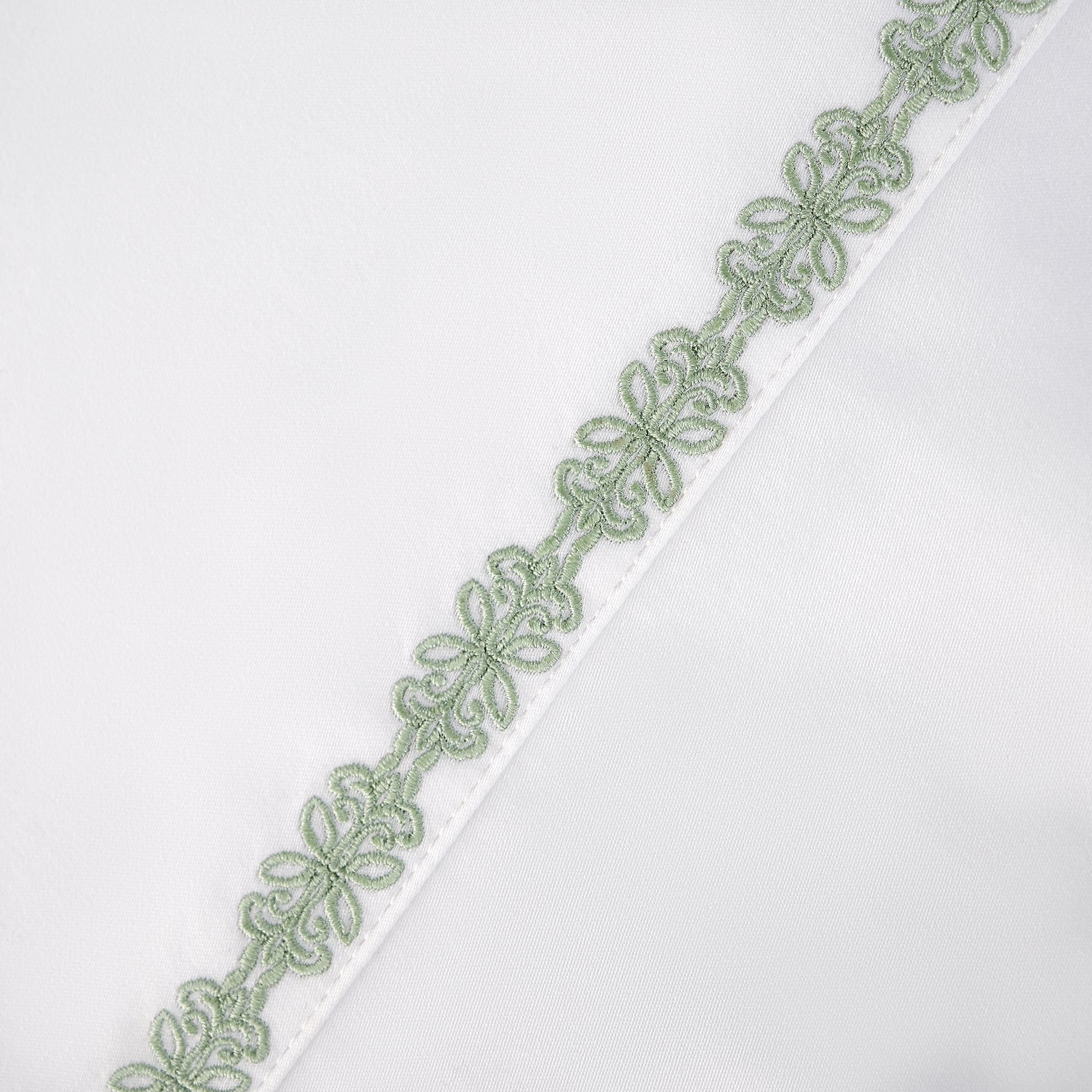 350TC Laurel Embroidered Border Sheet Set