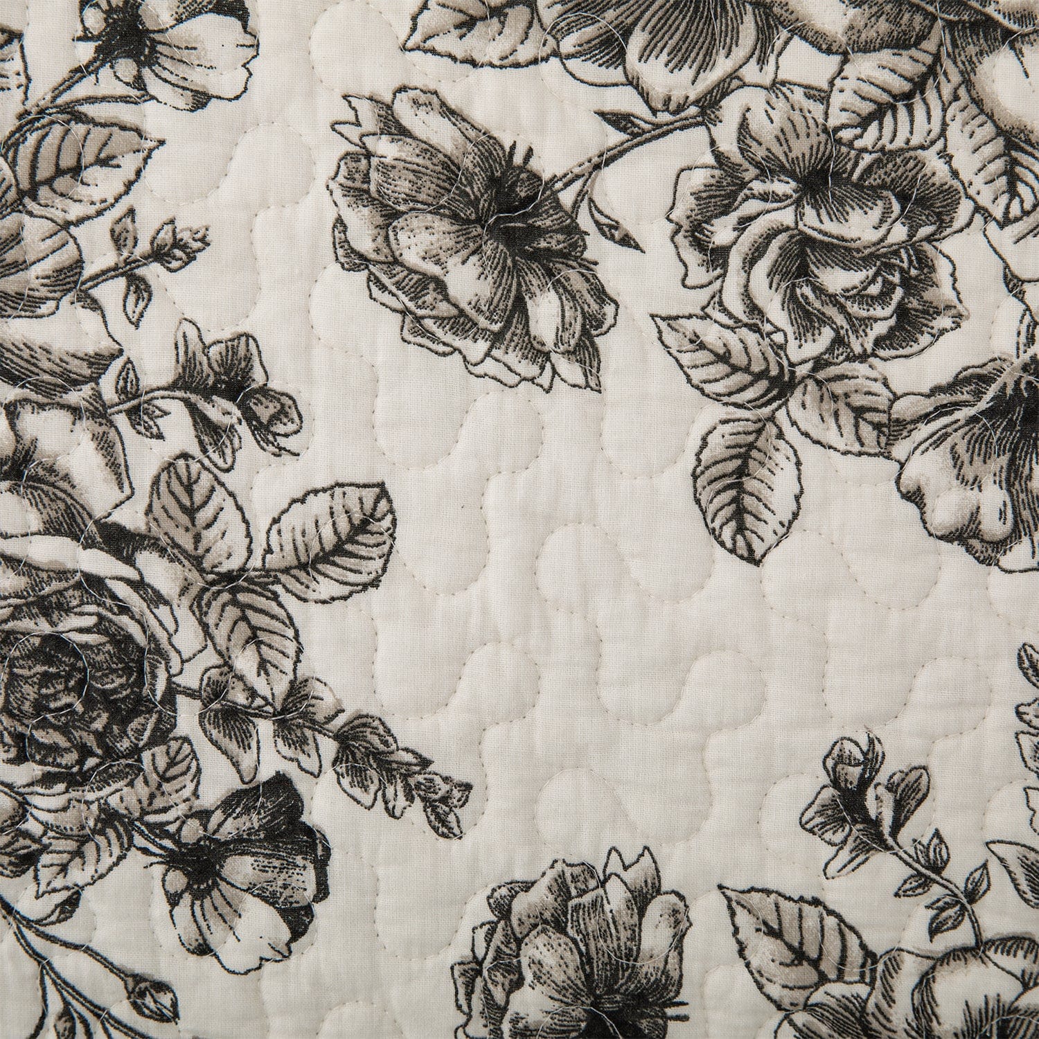 Lyla Printed Quilt Fabric Swatch