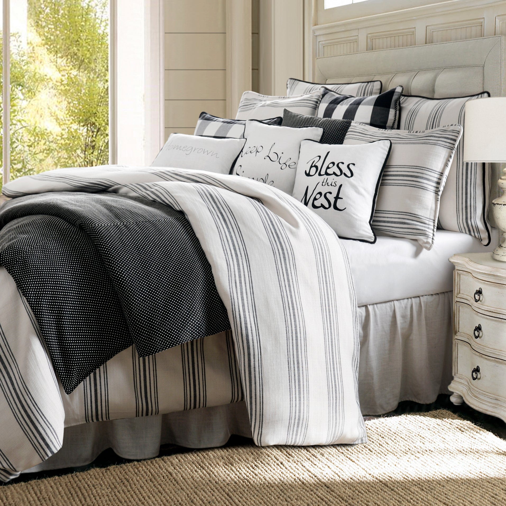 Blackberry Polka Dot Duvet Cover, Queen