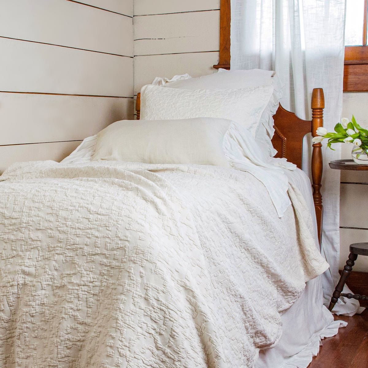 Porto Matelassé Bedding Set