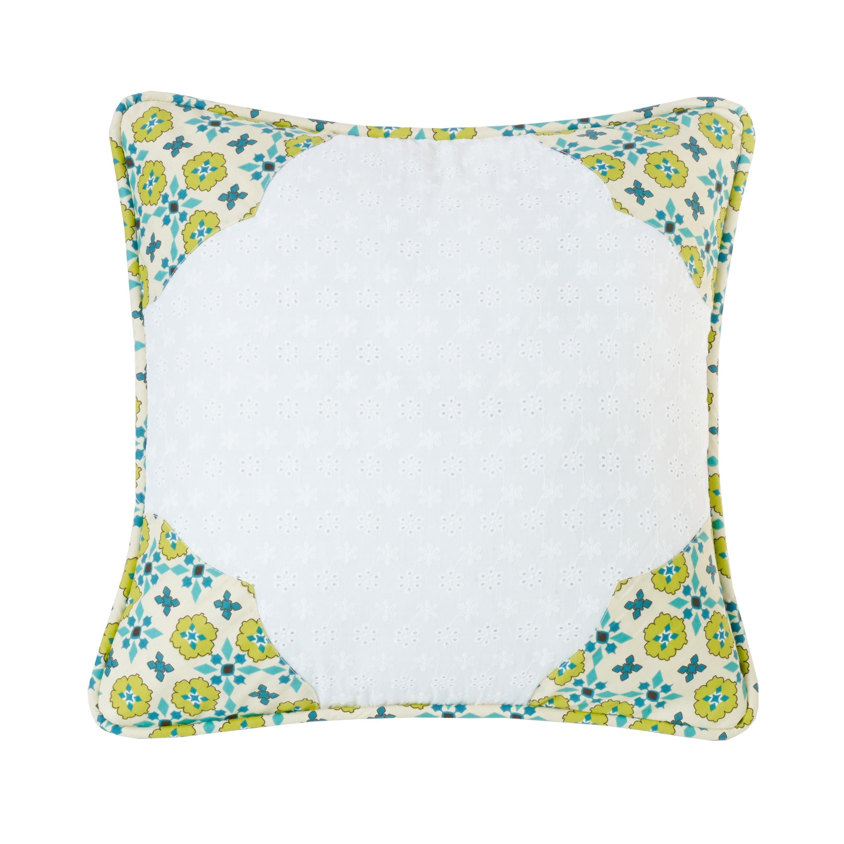 Salado Scalloped Edges Throw Pillow, Floral Medallion