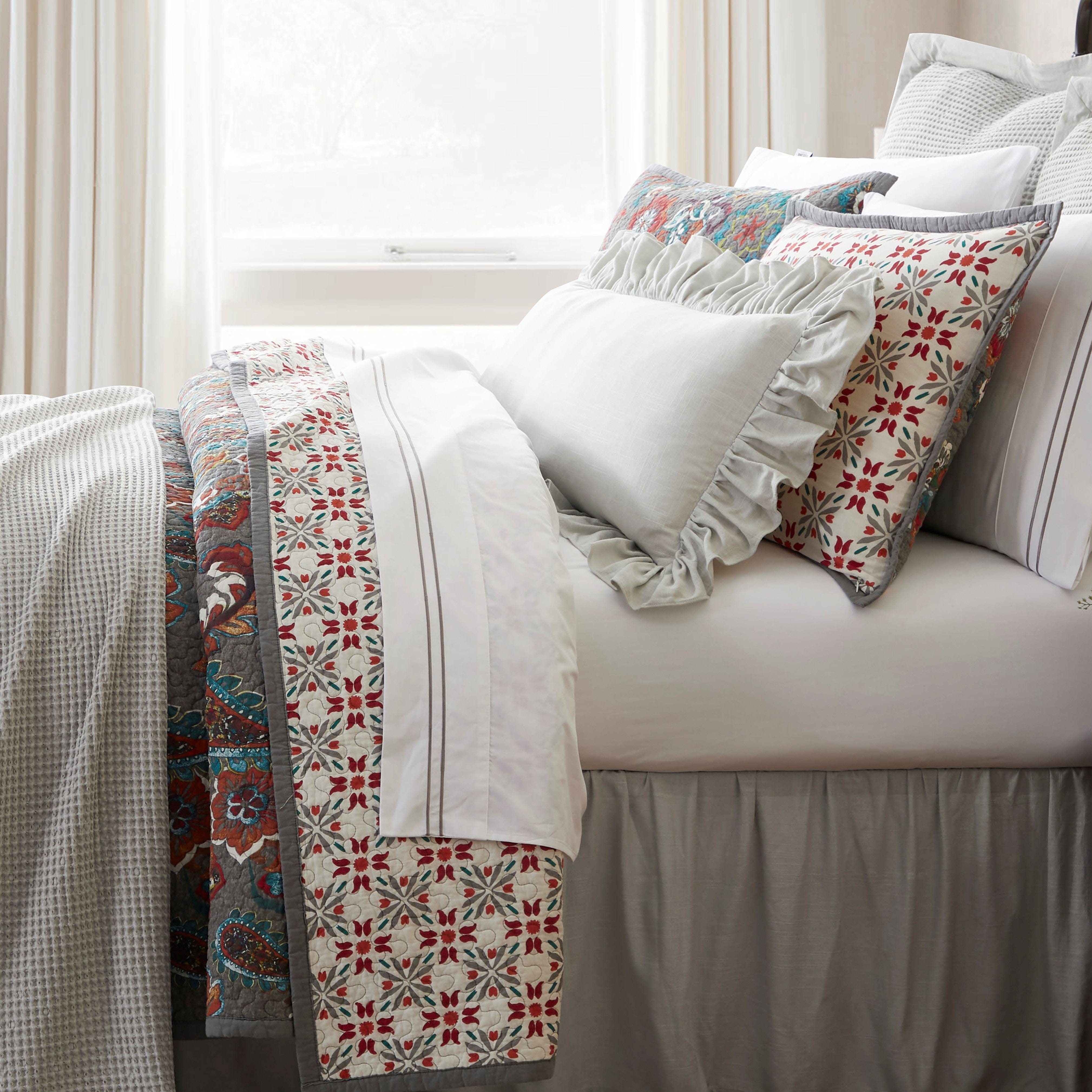 Abbie Western Paisley Reversible Quilt Set