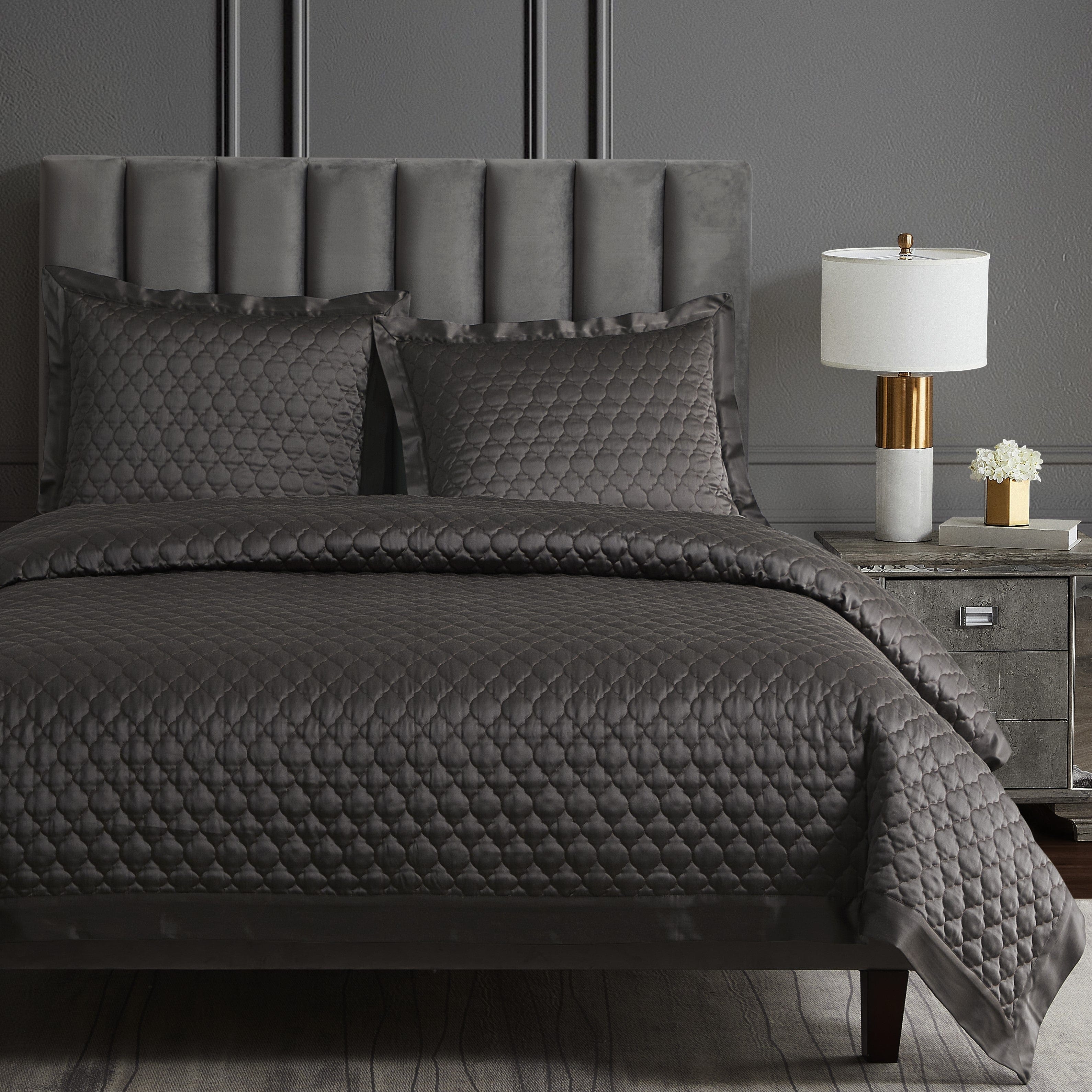 High Shine Satin Quatrefoil Quilt