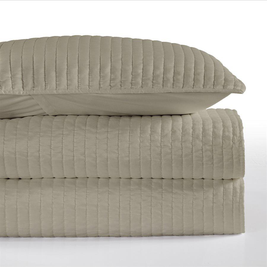 Satin Channel Quilt Set