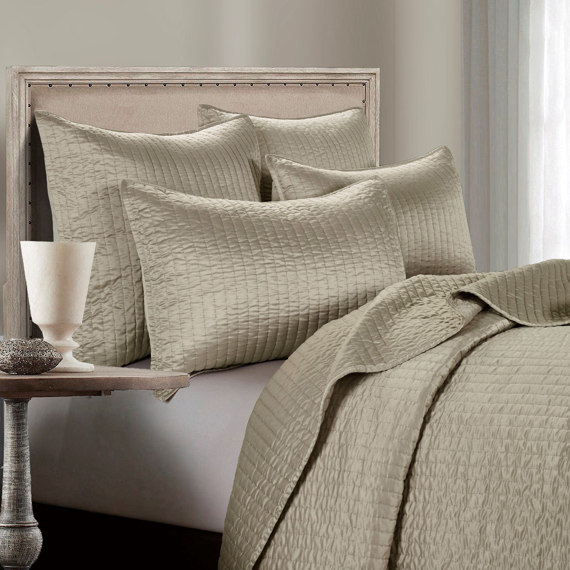 Satin Channel Quilt Set