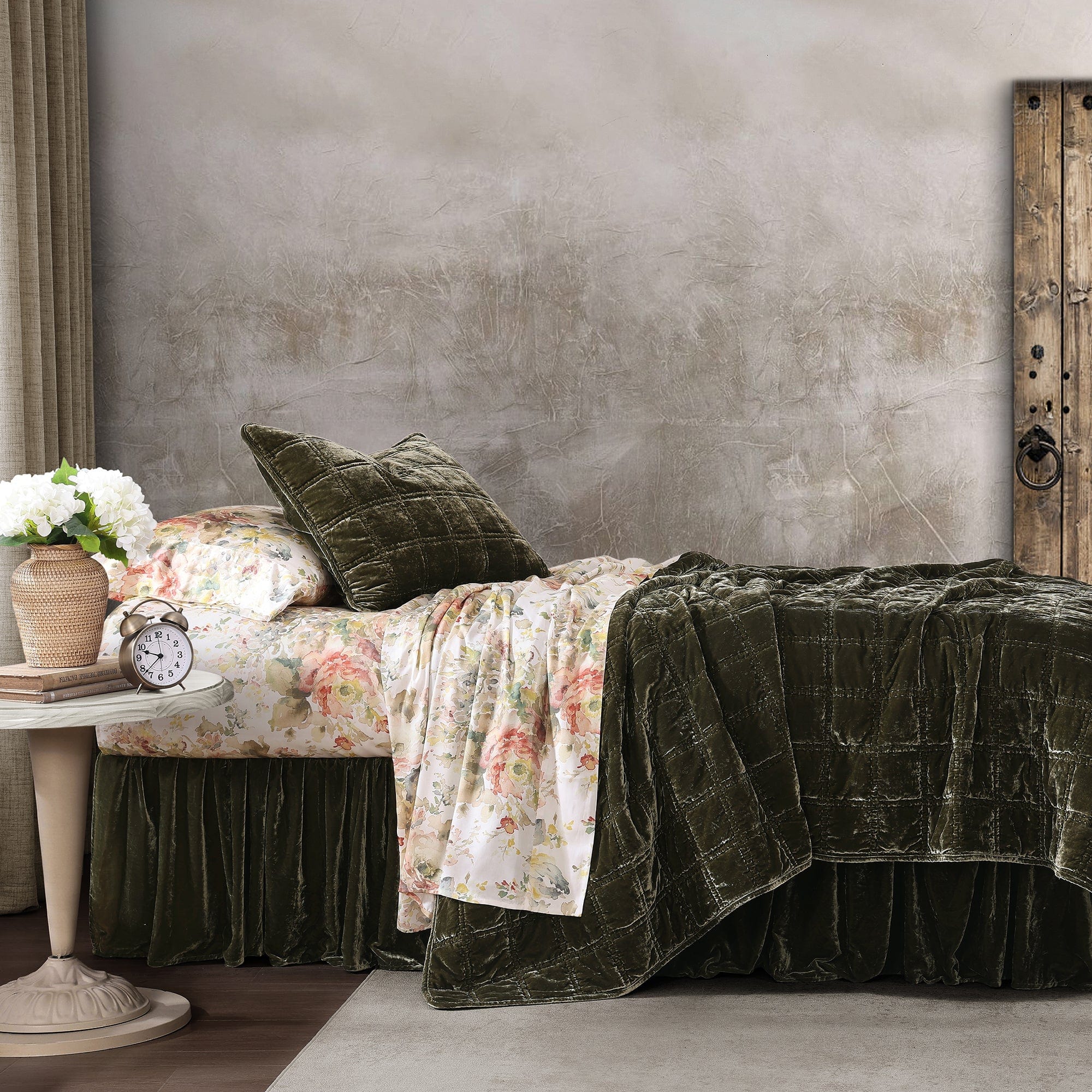 Stella Faux Silk Velvet Double Box Stitch Quilt Set
